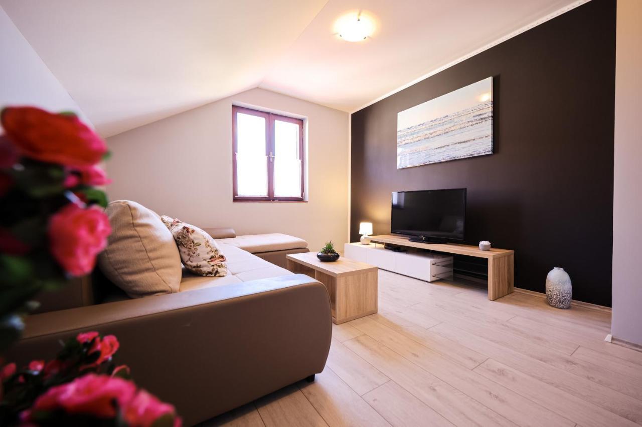 Apartment Ruza Sukošan Екстериор снимка